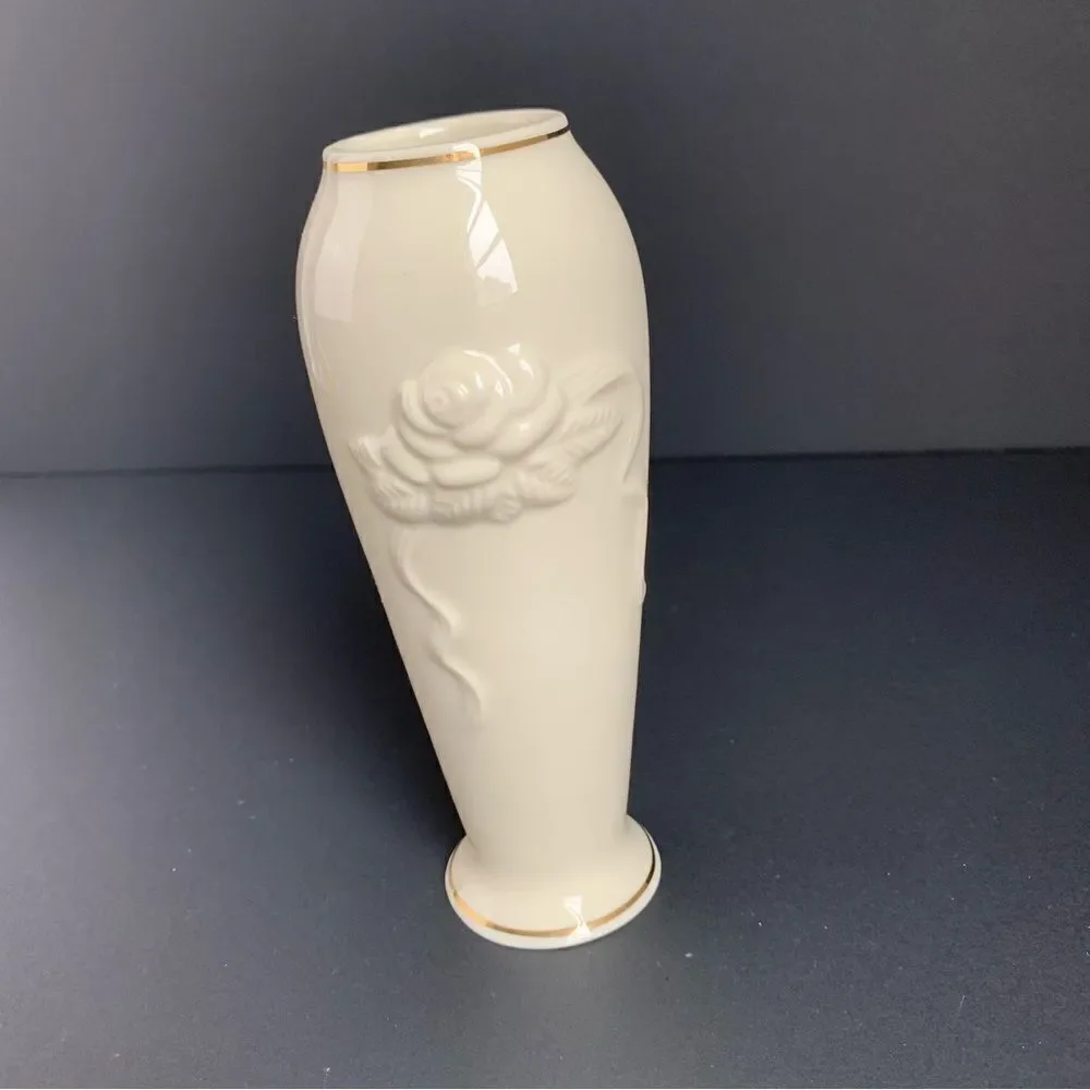 Lenox Rose Vase‎
